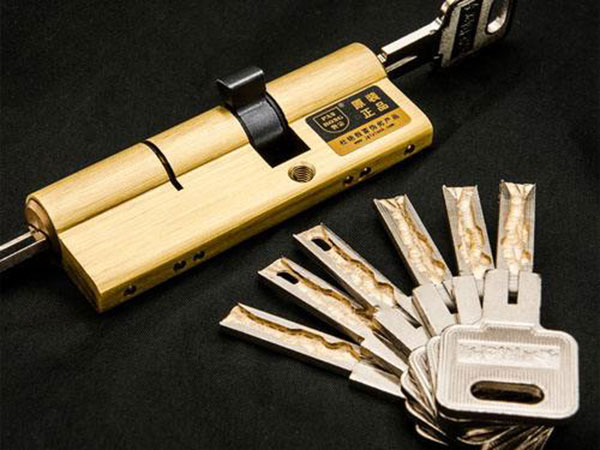 盐都24小时上门开锁公司